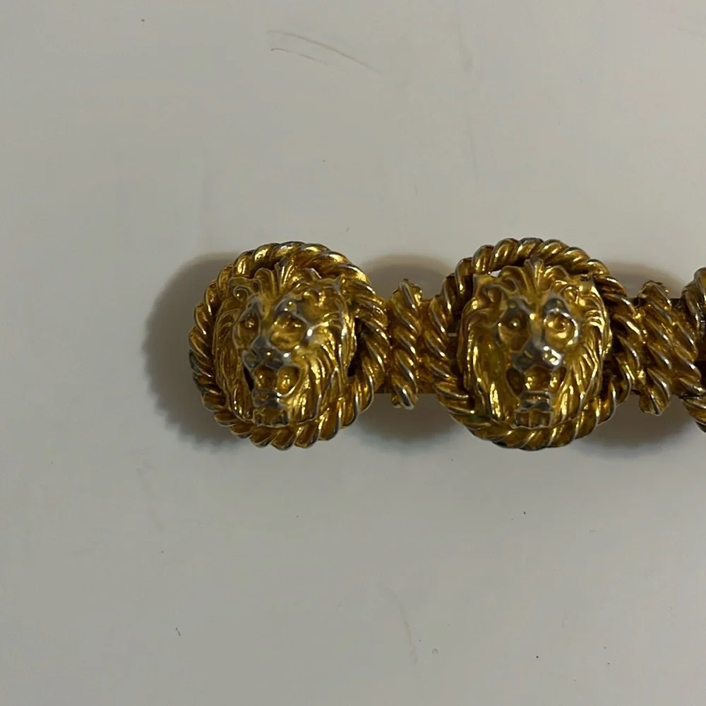 Vintage hair clip gold tone lion face design made in France use for thick hair